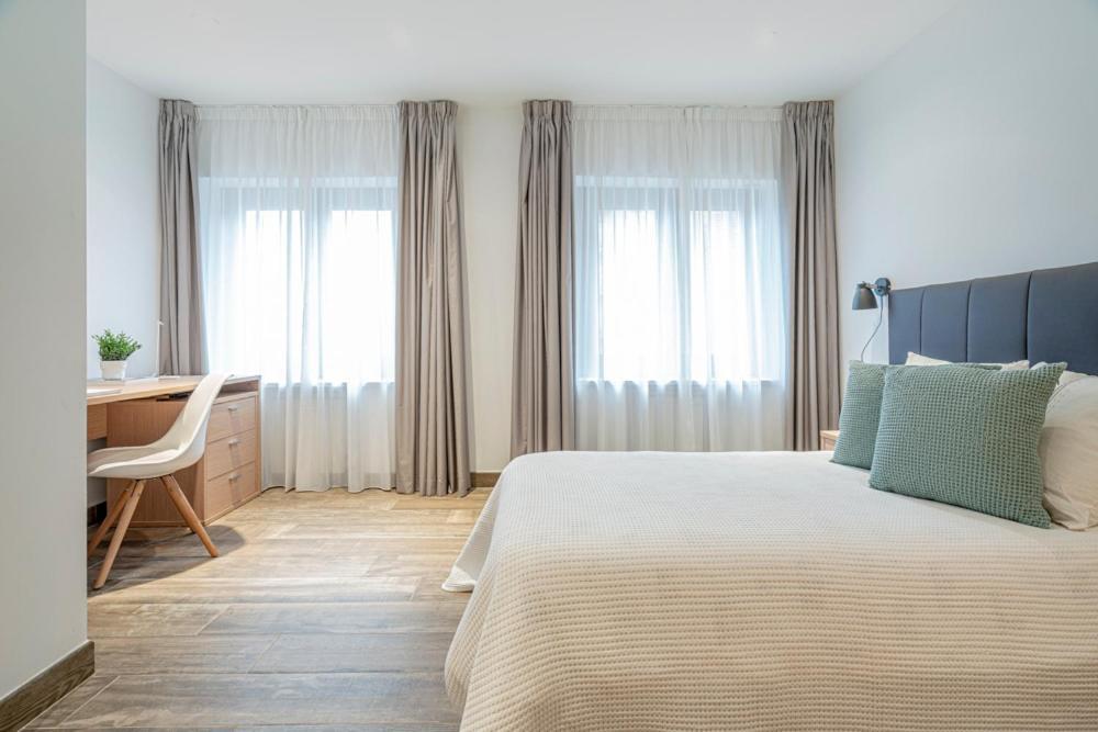 Met Pamplona Hotel Luaran gambar