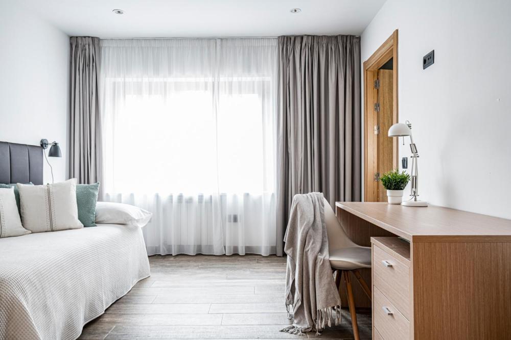 Met Pamplona Hotel Luaran gambar