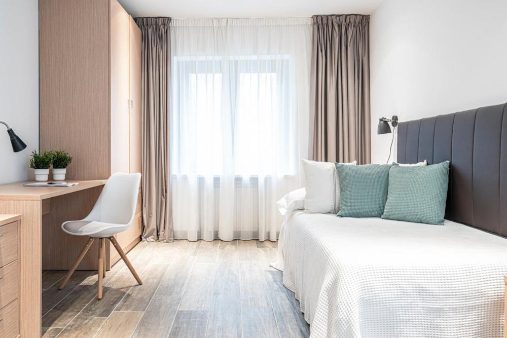 Met Pamplona Hotel Luaran gambar